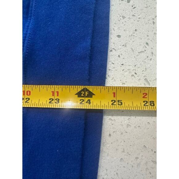 Where's Waldo Pullover Hoodie, Sweatshirt or Long Sleeve Tee Size Medium - Picture 5 of 5